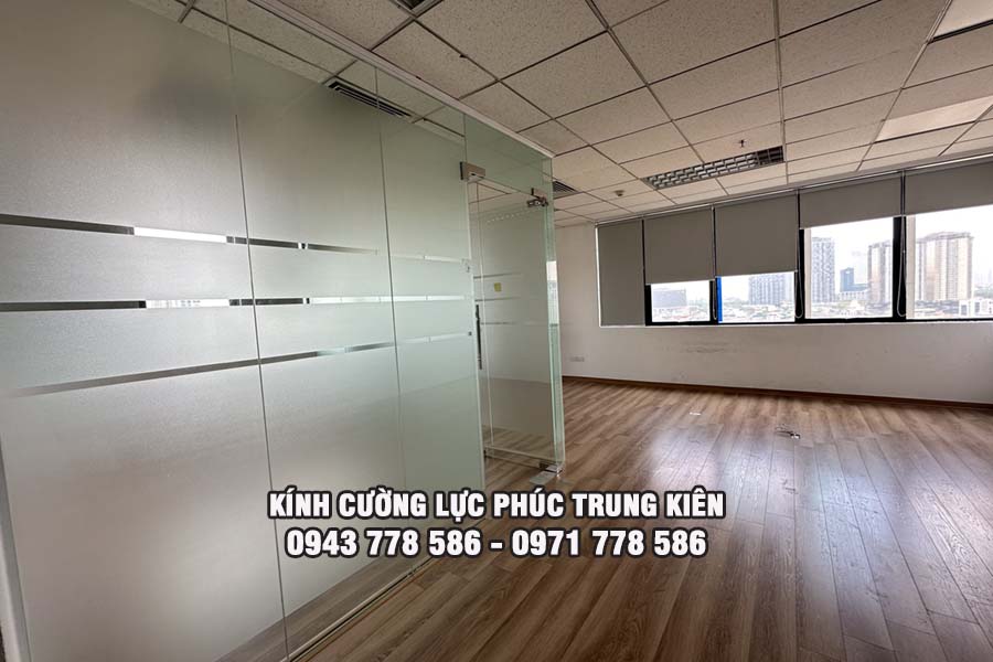 ứng dụng kính cường lực trong nhà ở